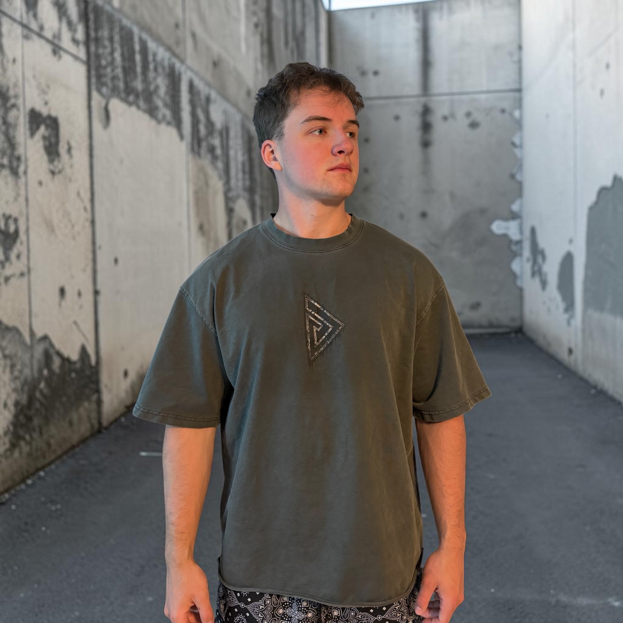 Warborn Sinister Spartan Raw Hem Tee