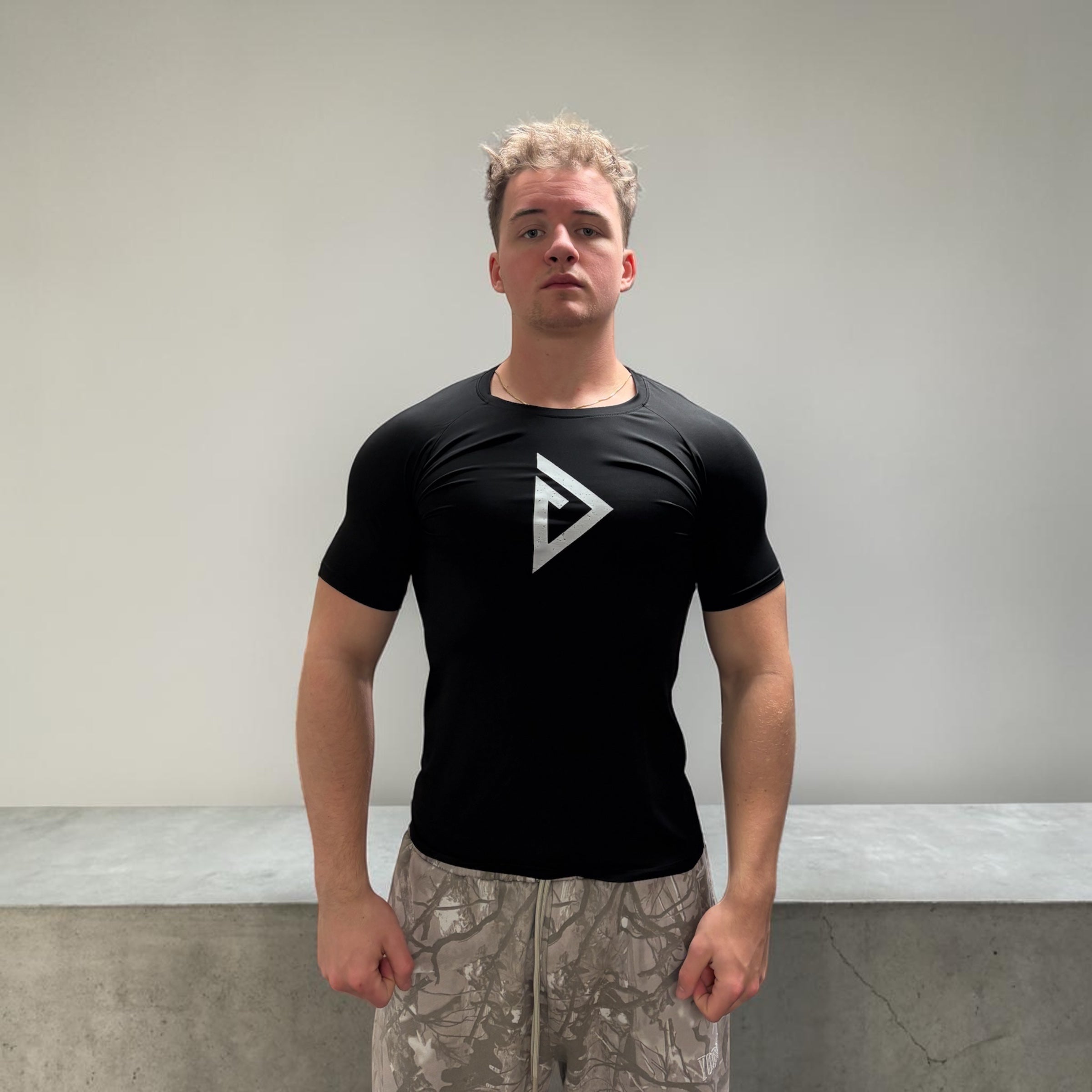 DRENGR Basic Performance Short Sleeve