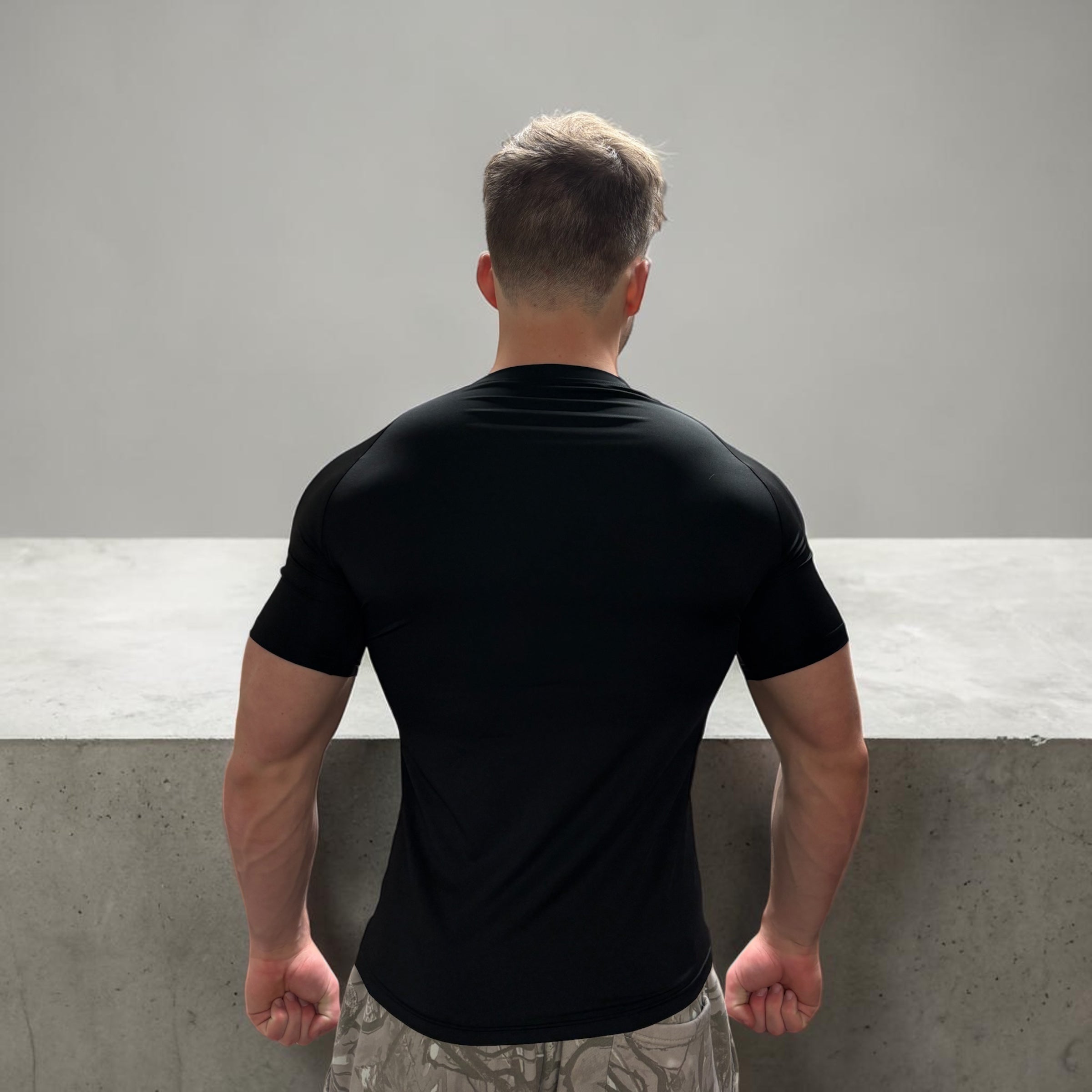 DRENGR Basic Performance Short Sleeve